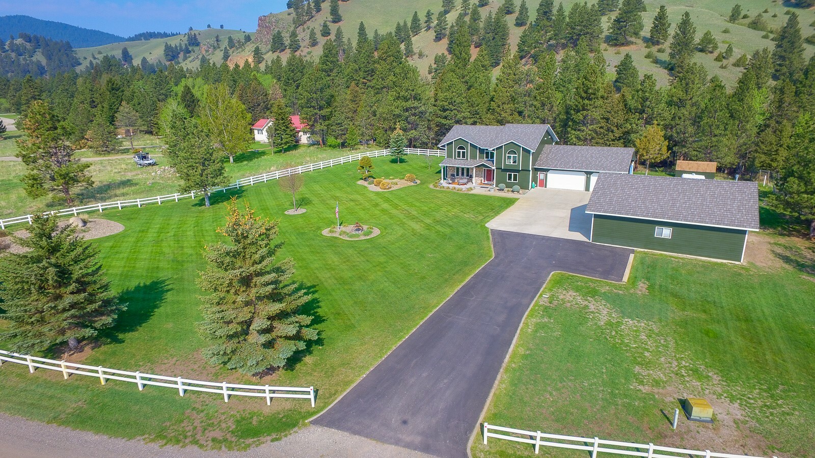 Property Photo: 1234 Landmark Place MT 59601