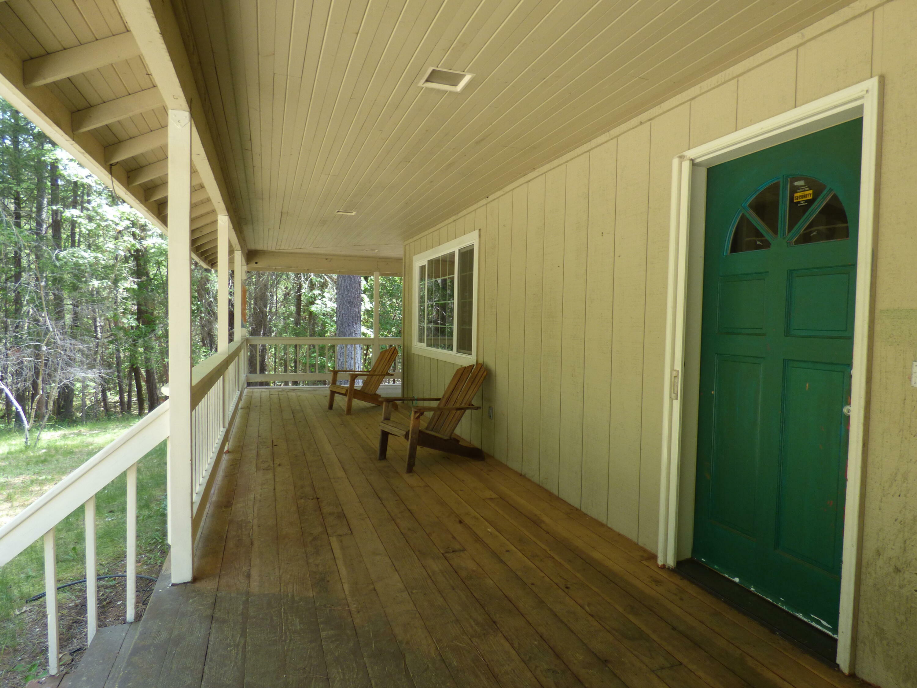 Property Photo: 7414 Redthorne Road OR 97537