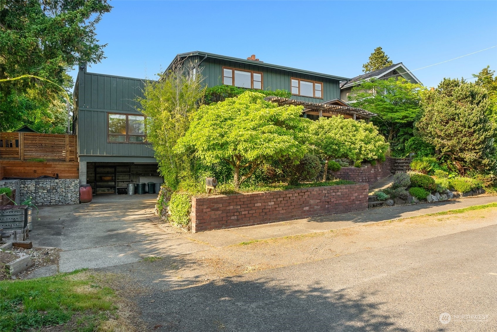 Property Photo:  3502 NE 42nd Street  WA 98105 