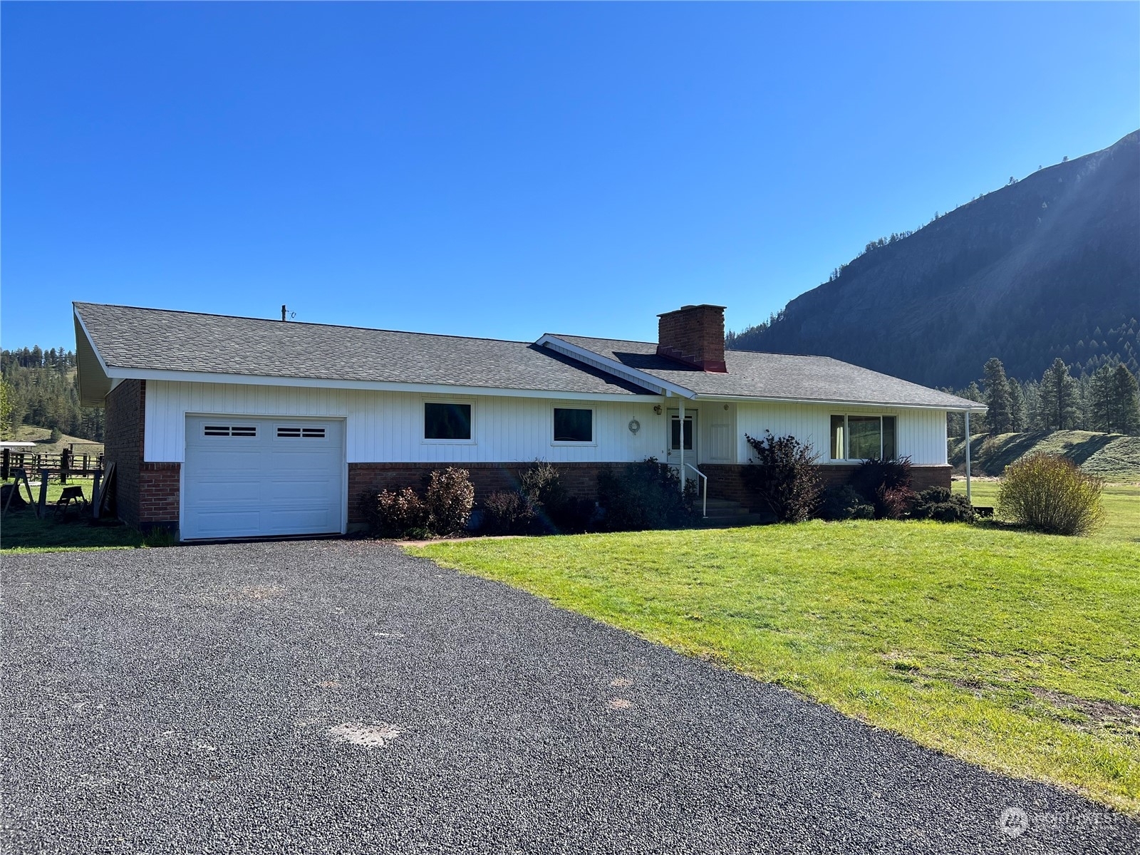 Property Photo:  15966 S Highway 21  WA 99166 