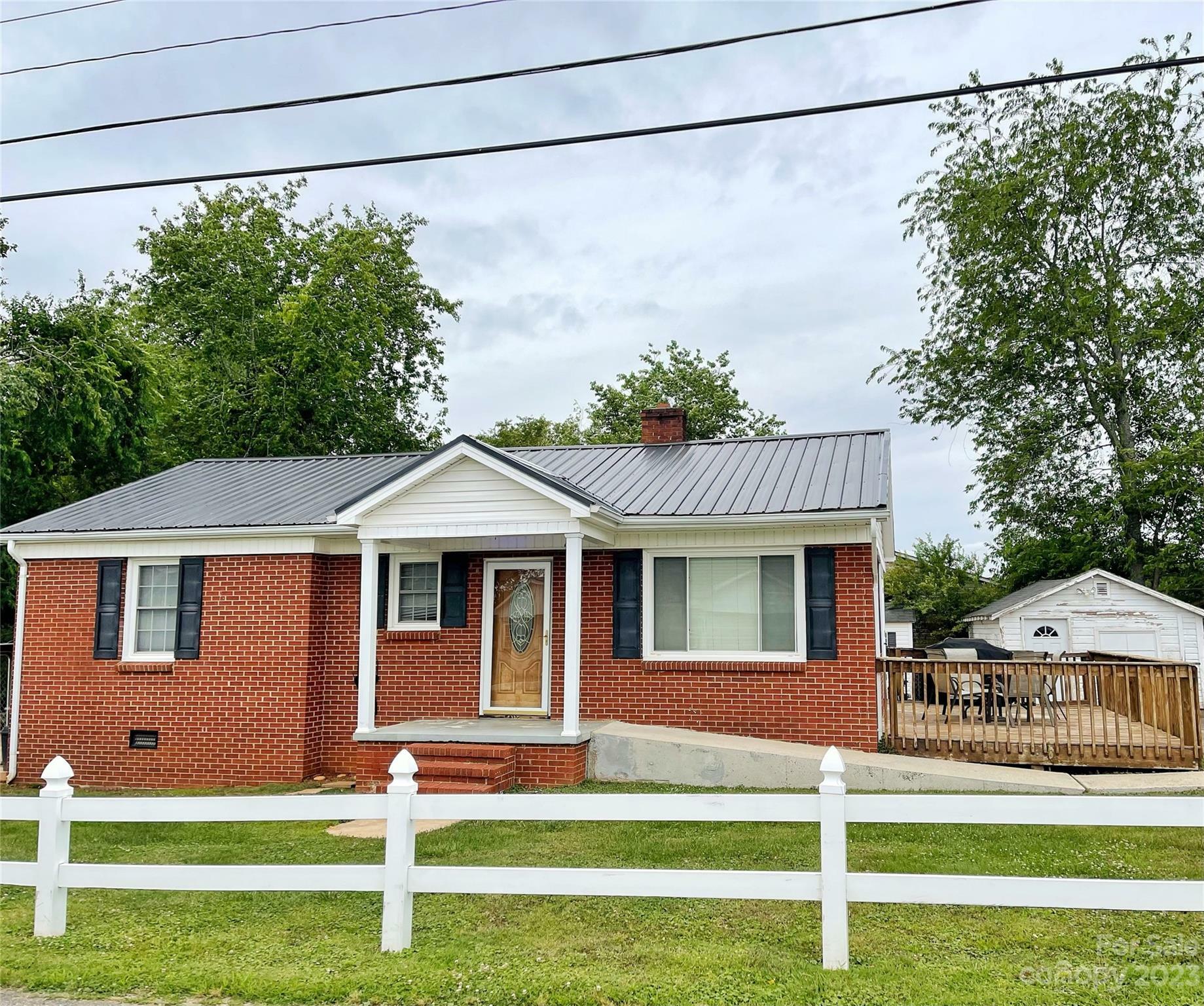 Property Photo: 103 Brittain Drive NC 28655