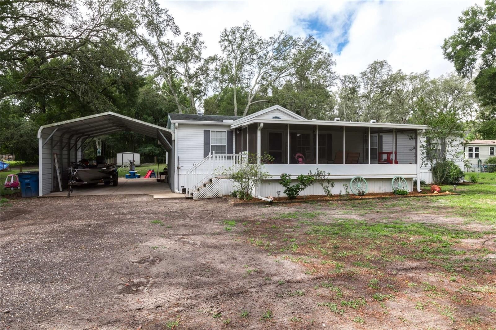 Property Photo:  34942 Louise Road  FL 33523 