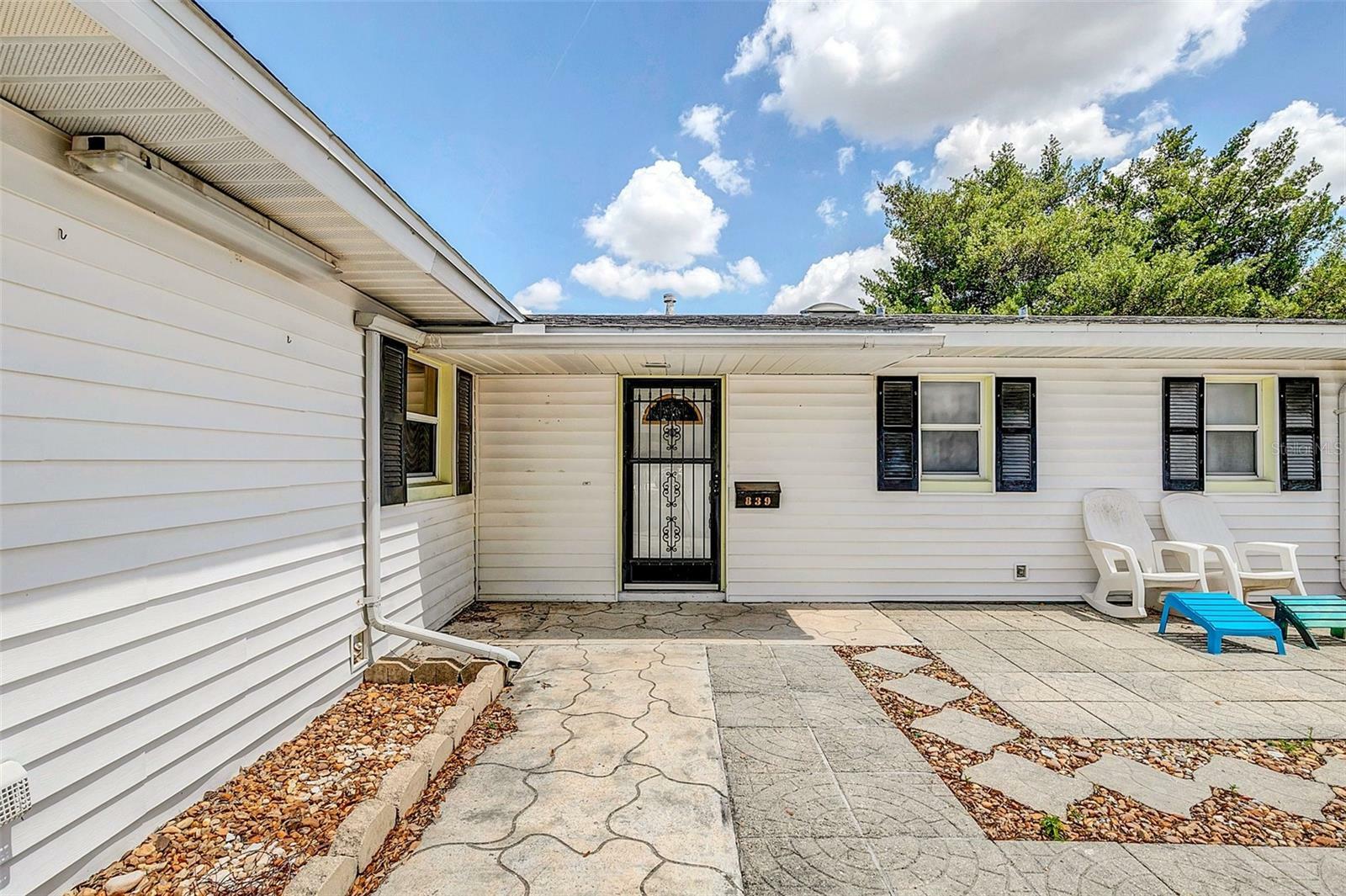 Property Photo: 839 Galsworthy Avenue FL 32809