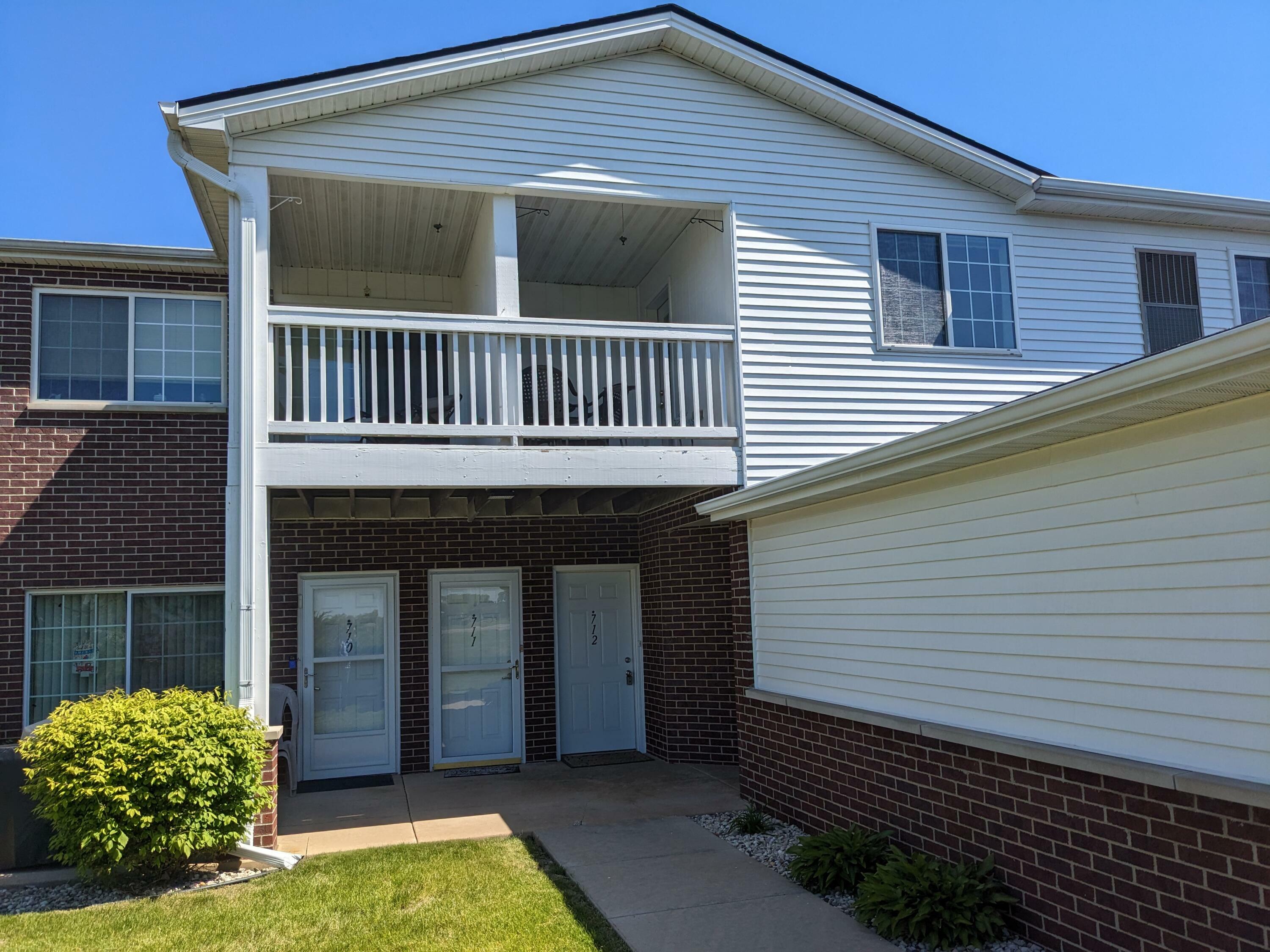Property Photo: 2825 11th Pl 712 WI 53140