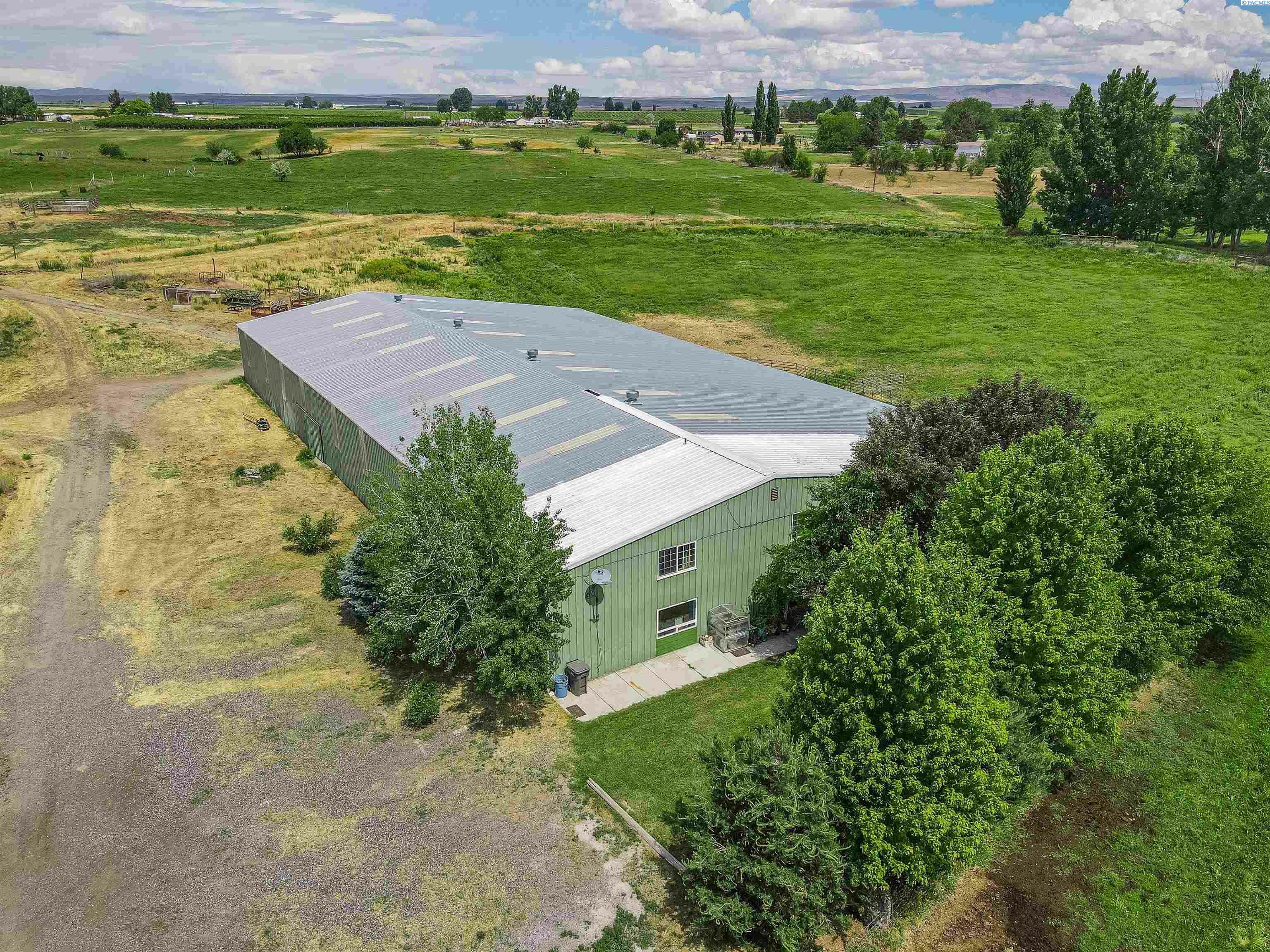 Property Photo:  109004 W King Tull Rd.  WA 99350 