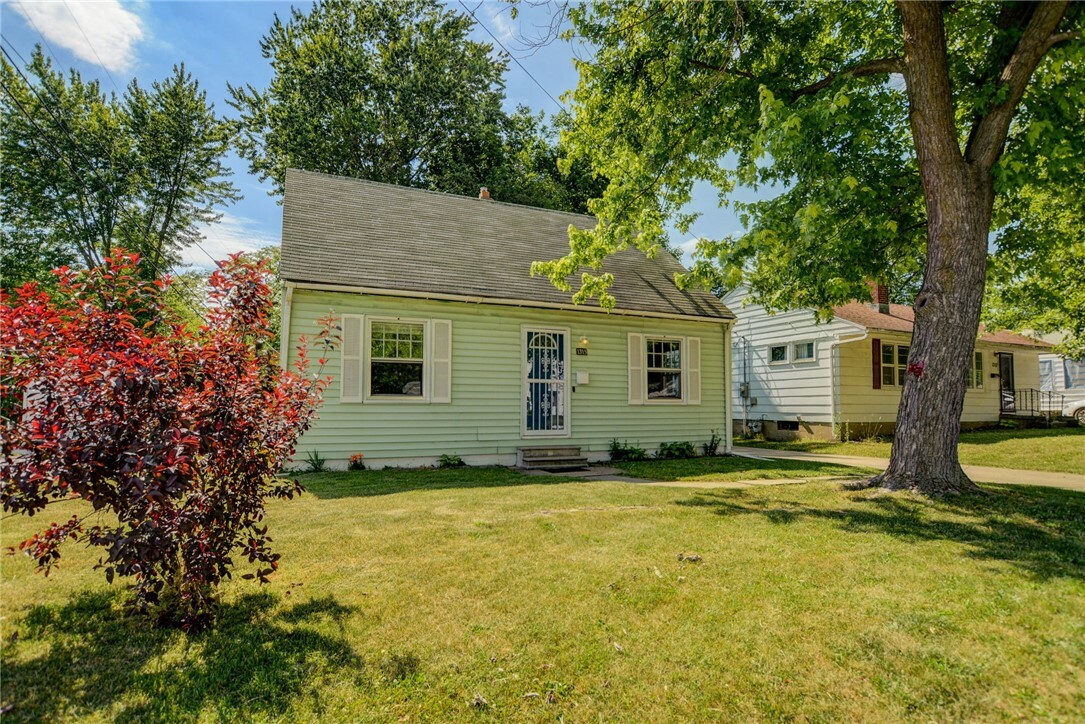 Property Photo:  1315 S Jasper Street  IL 62521 