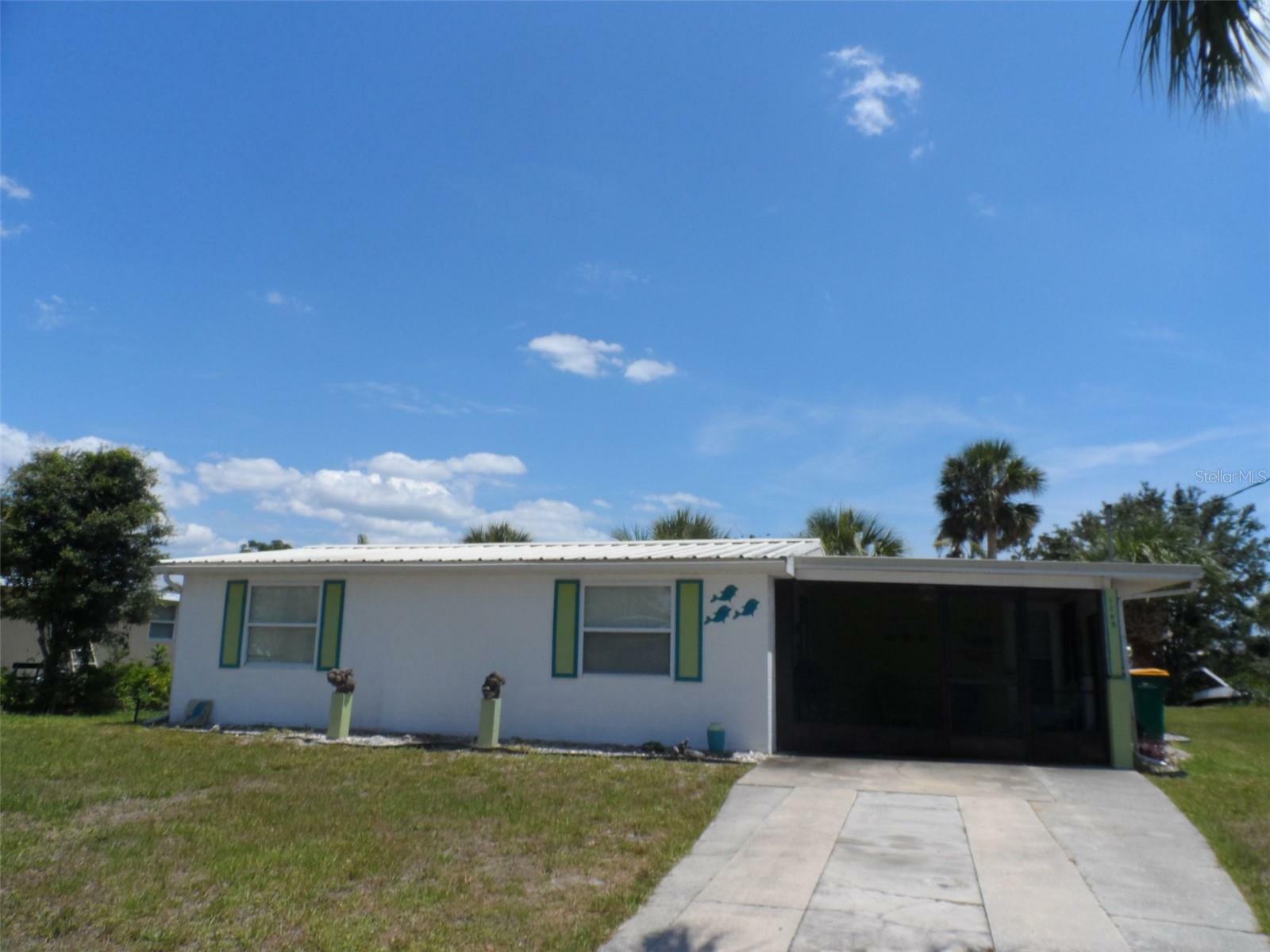 Property Photo:  1145 Edgemere Place  FL 34224 