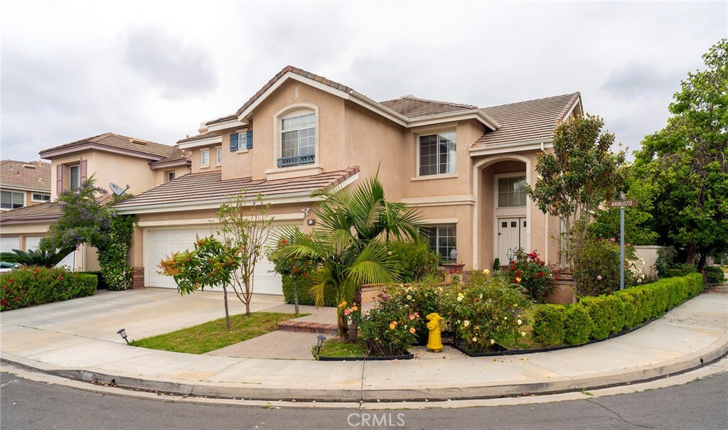 Property Photo: 9 Arbusto CA 92606