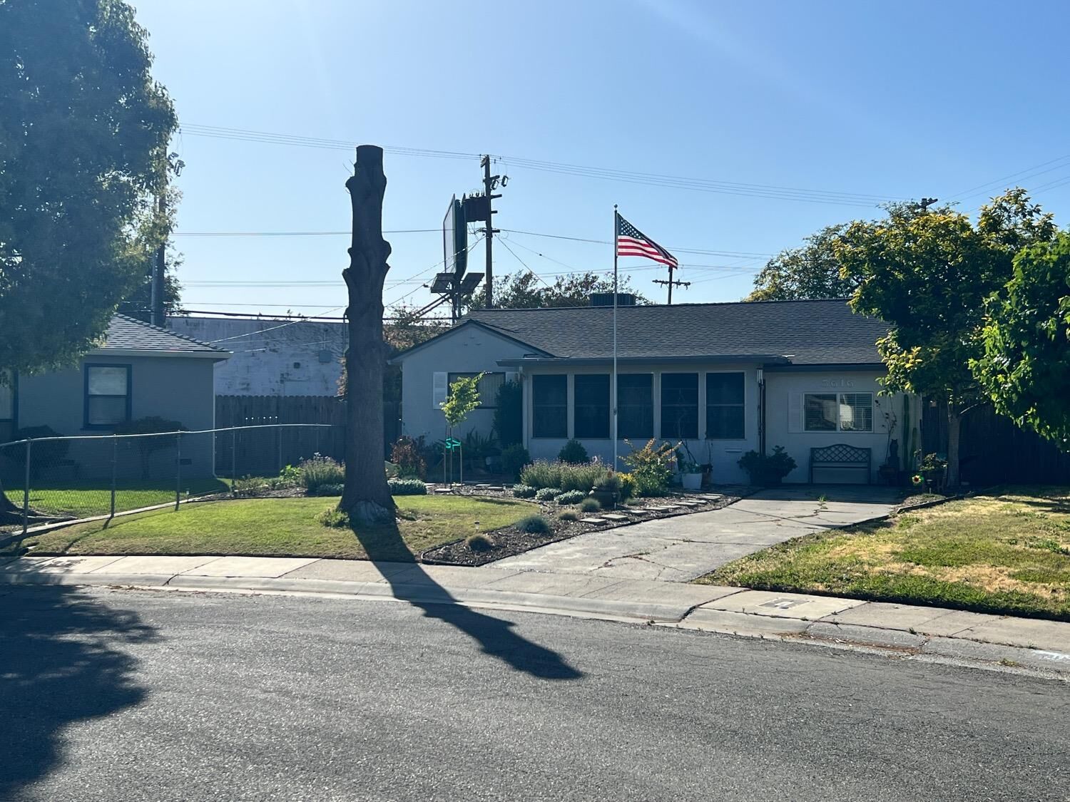 Property Photo:  5616 El Arado Way  CA 95822 