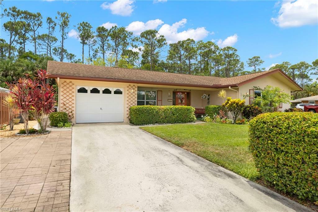 Property Photo:  2288 Poinciana Dr  FL 34105 