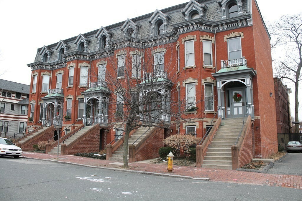 Property Photo: 76 Temple St 2 MA 01105