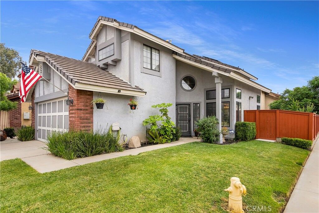 Property Photo:  1522 Heirloom Avenue  CA 92571 