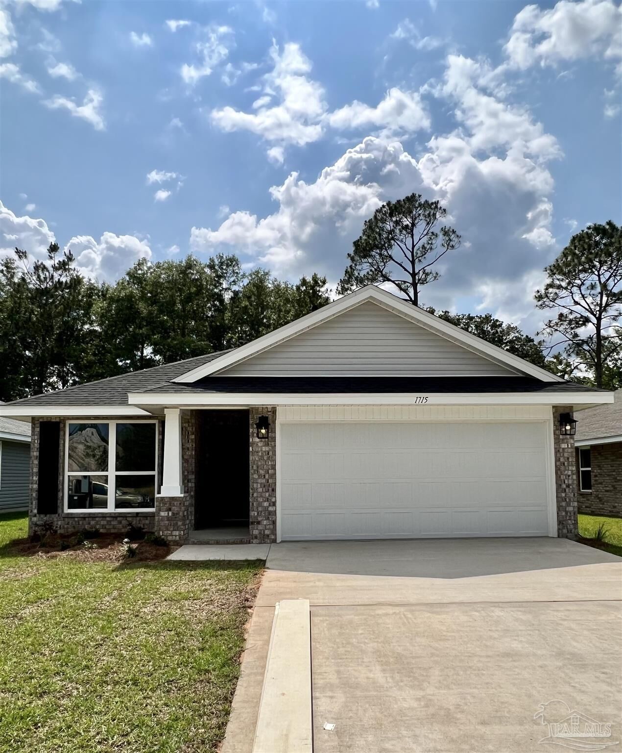 Property Photo:  1743 Leigh Loop  FL 32533 