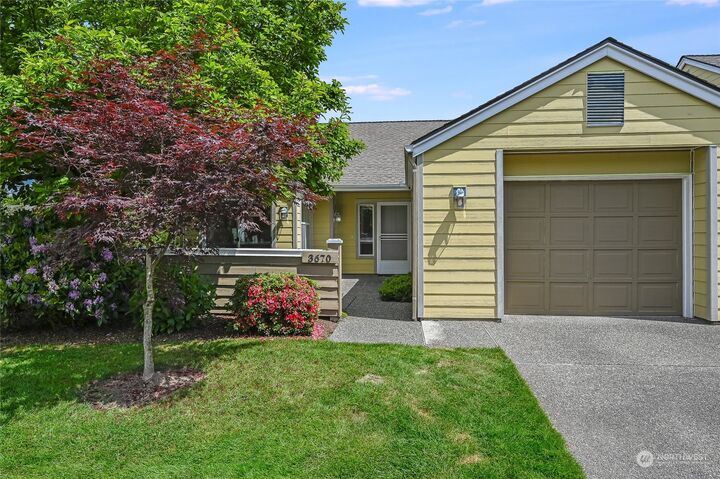 Property Photo:  3670  225th Place SE 2322  WA 98029 