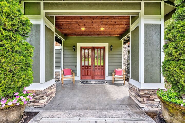 Property Photo: 11804 268th Drive NE WA 98019