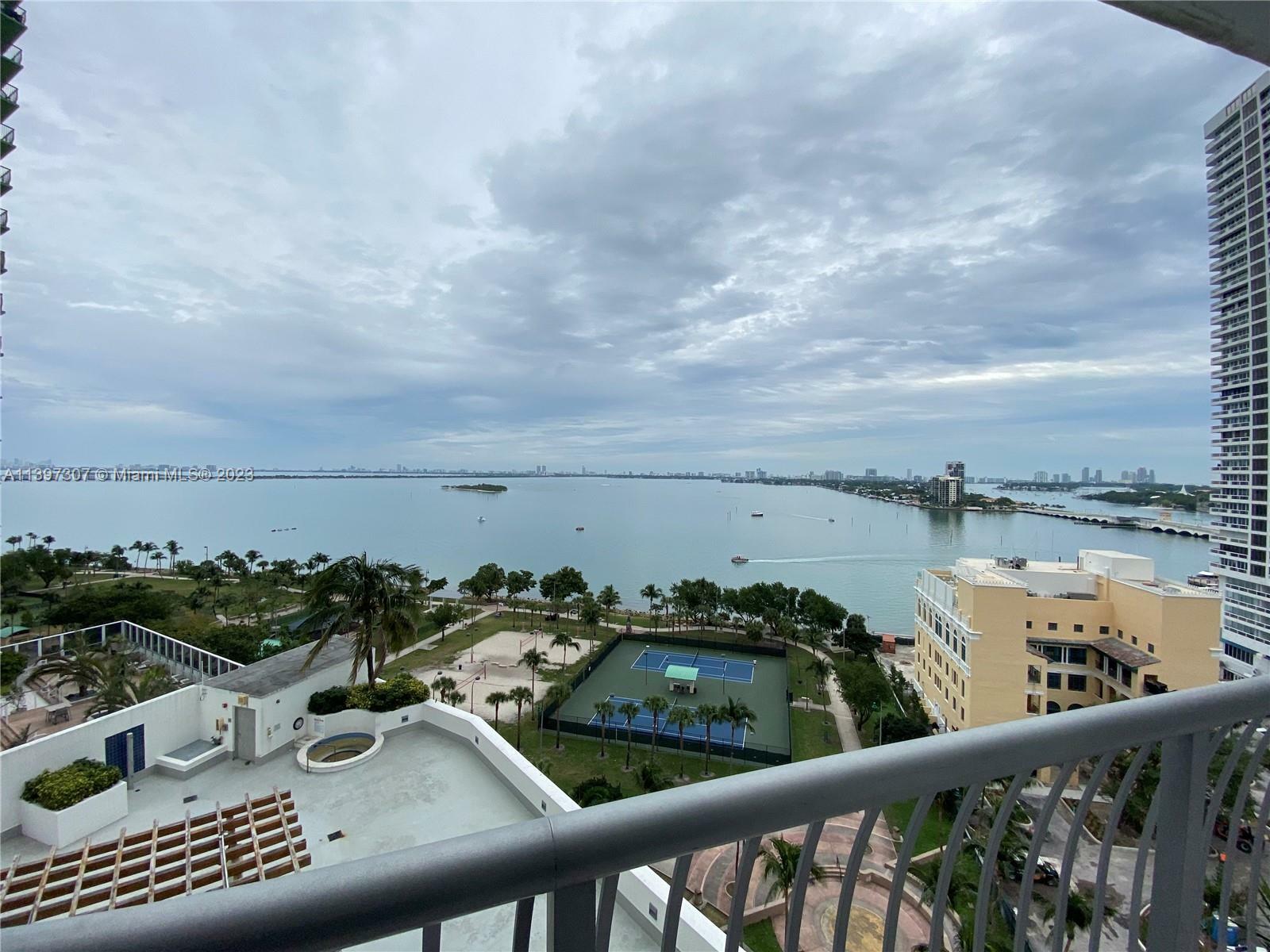 Property Photo:  1750 N Bayshore Dr 1501  FL 33132 