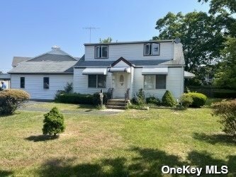 464 Arnold Avenue  West Babylon NY 11704 photo