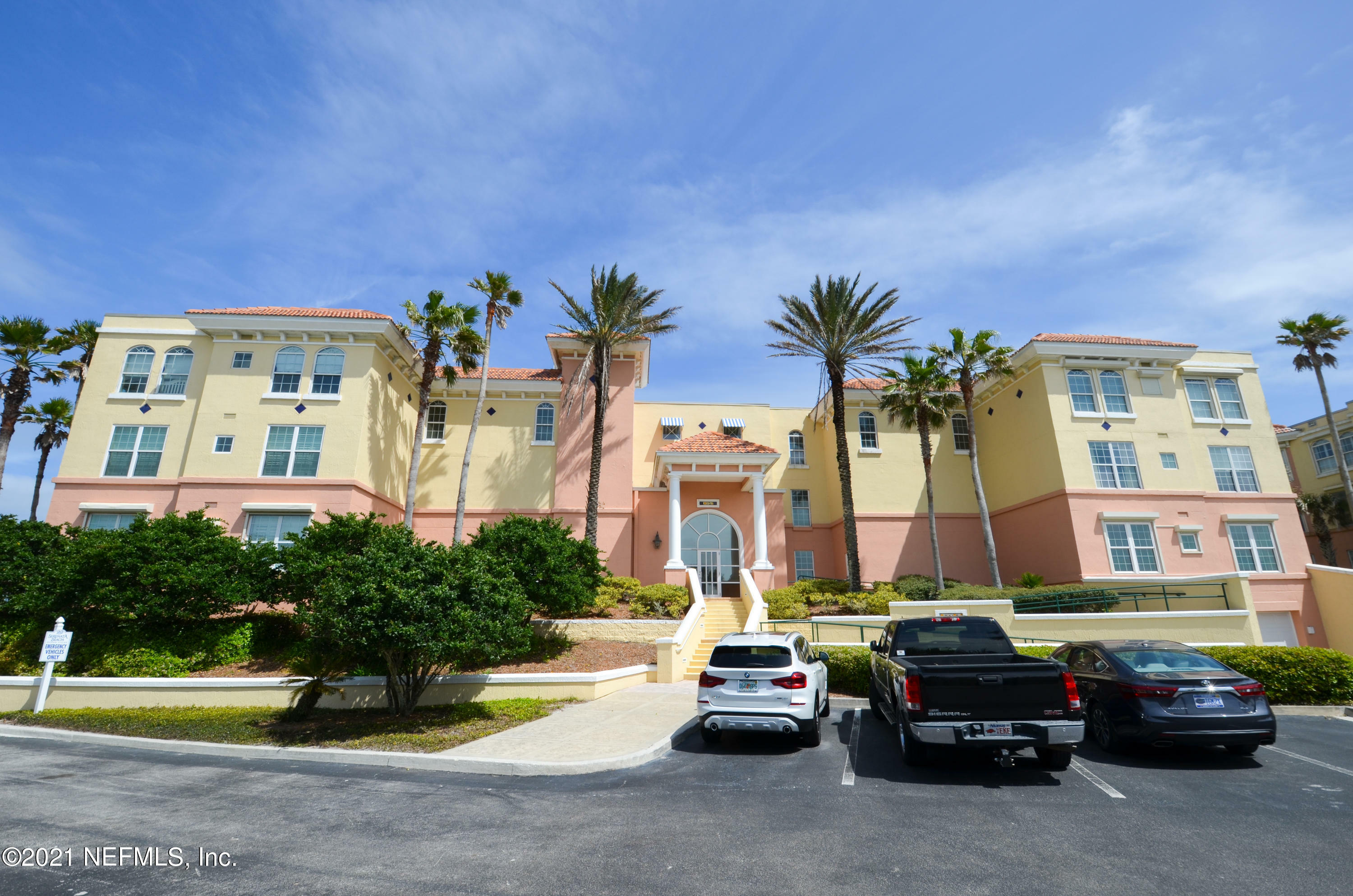 Property Photo:  240 N Serenata Drive 831  FL 32082 