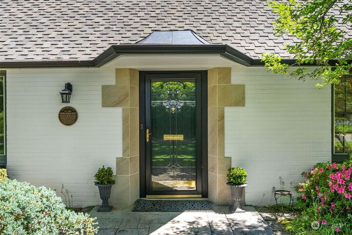 Property Photo:  2902 Orange Street SE  WA 98501 