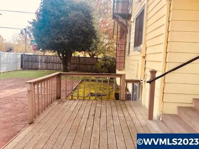 Property Photo:  1226 NE 2nd St  OR 97330 