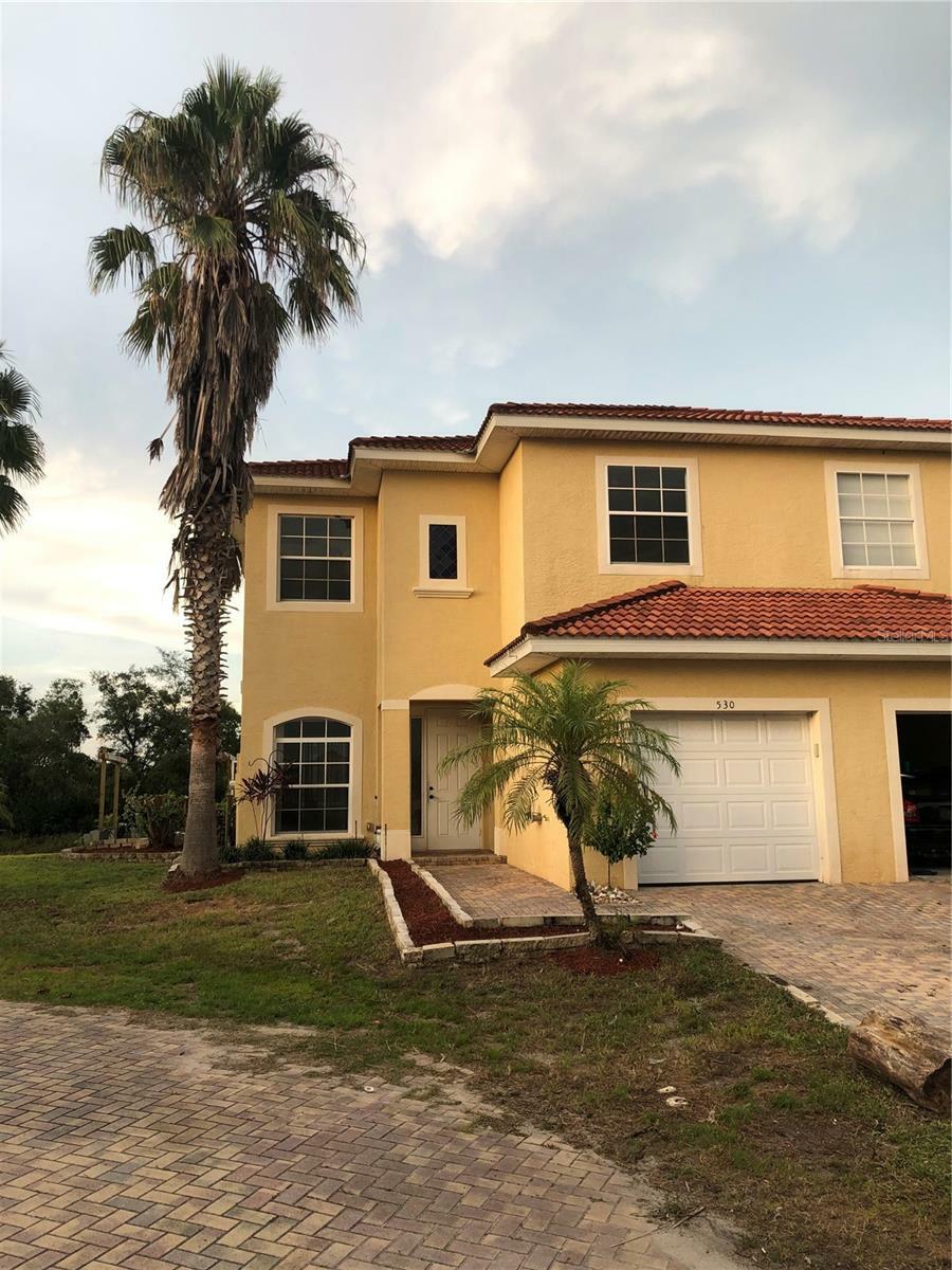 Property Photo: 530 Parsley Court FL 34759