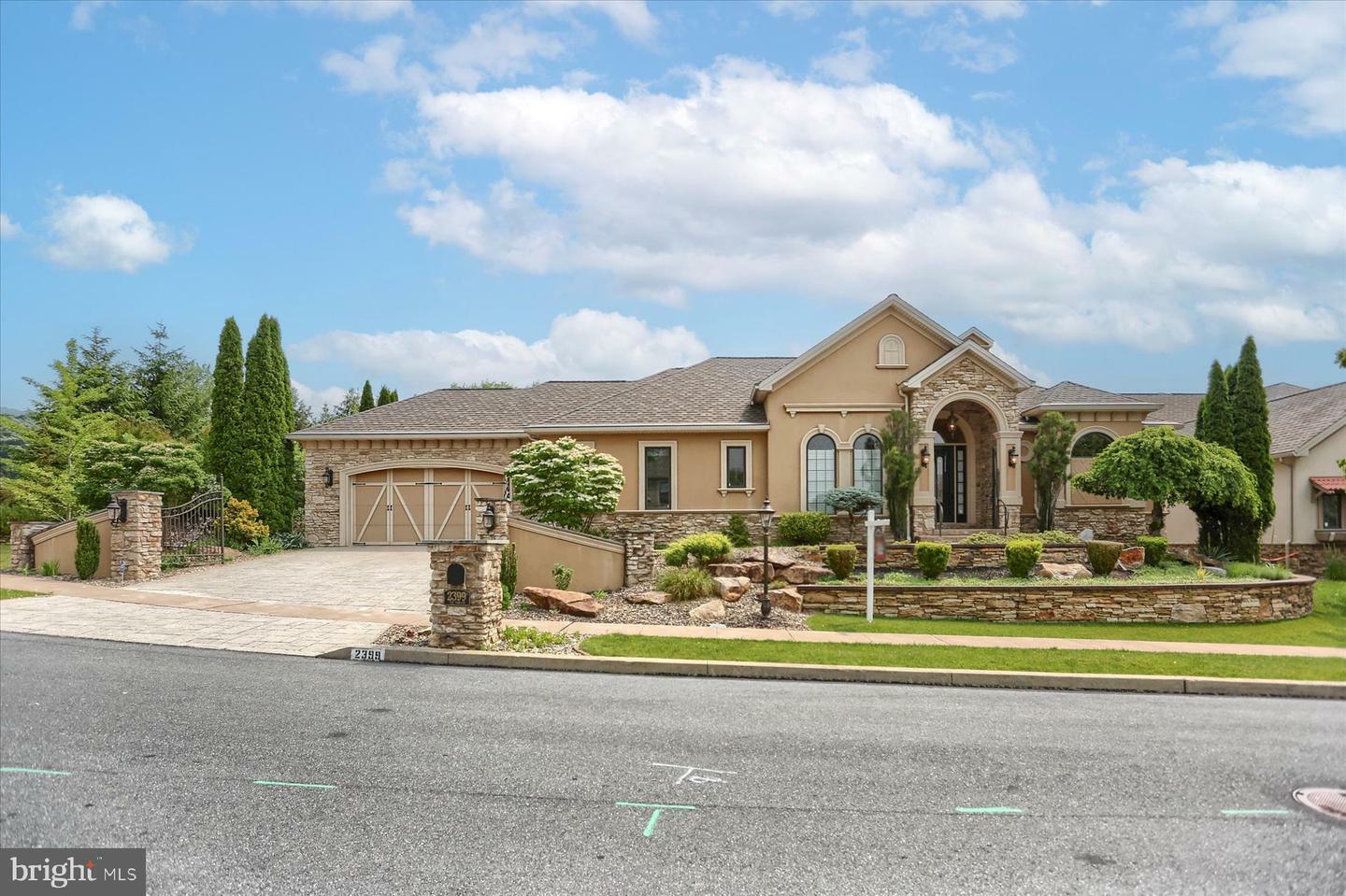 Property Photo: 2399 Via Toscana PA 17112