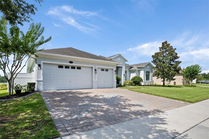 Property Photo: 840 Holly Springs Terrace FL 32765