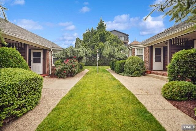 Property Photo:  61 West Columbia Avenue 4  NJ 07650 