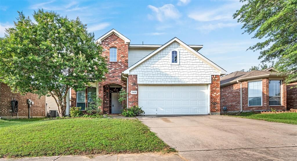 Property Photo: 7436 Anderson Boulevard TX 76120
