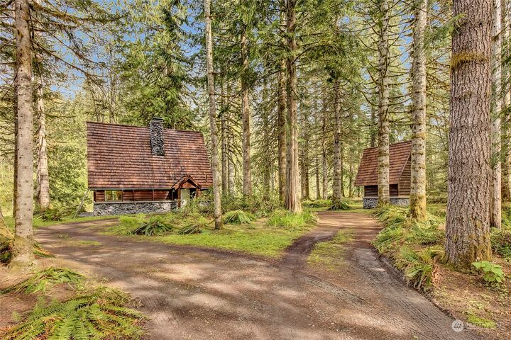 2 bed Skykomish home for sale 12443 744th Avenue NE, Skykomish, WA 98288