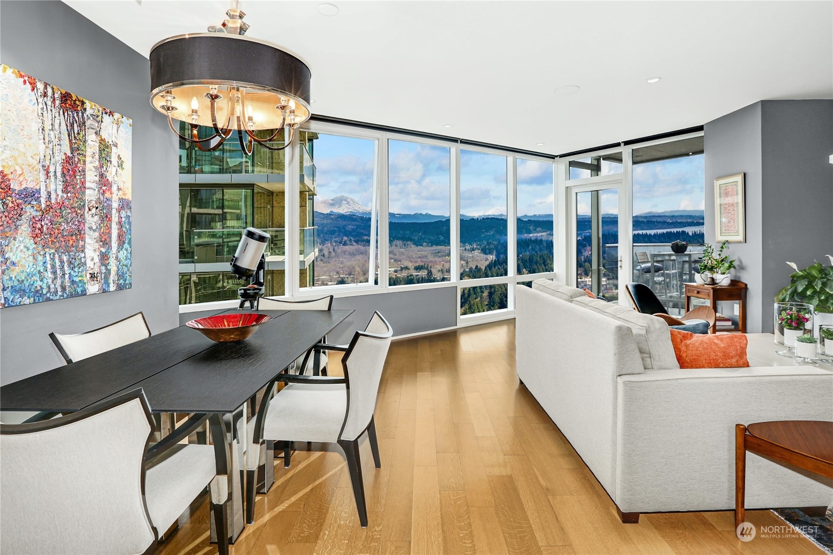 Property Photo:  500 106th Avenue NE 3711  WA 98004 