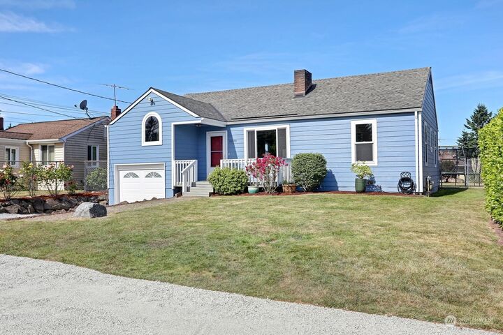 Property Photo: 16029 11th Avenue SW WA 98166