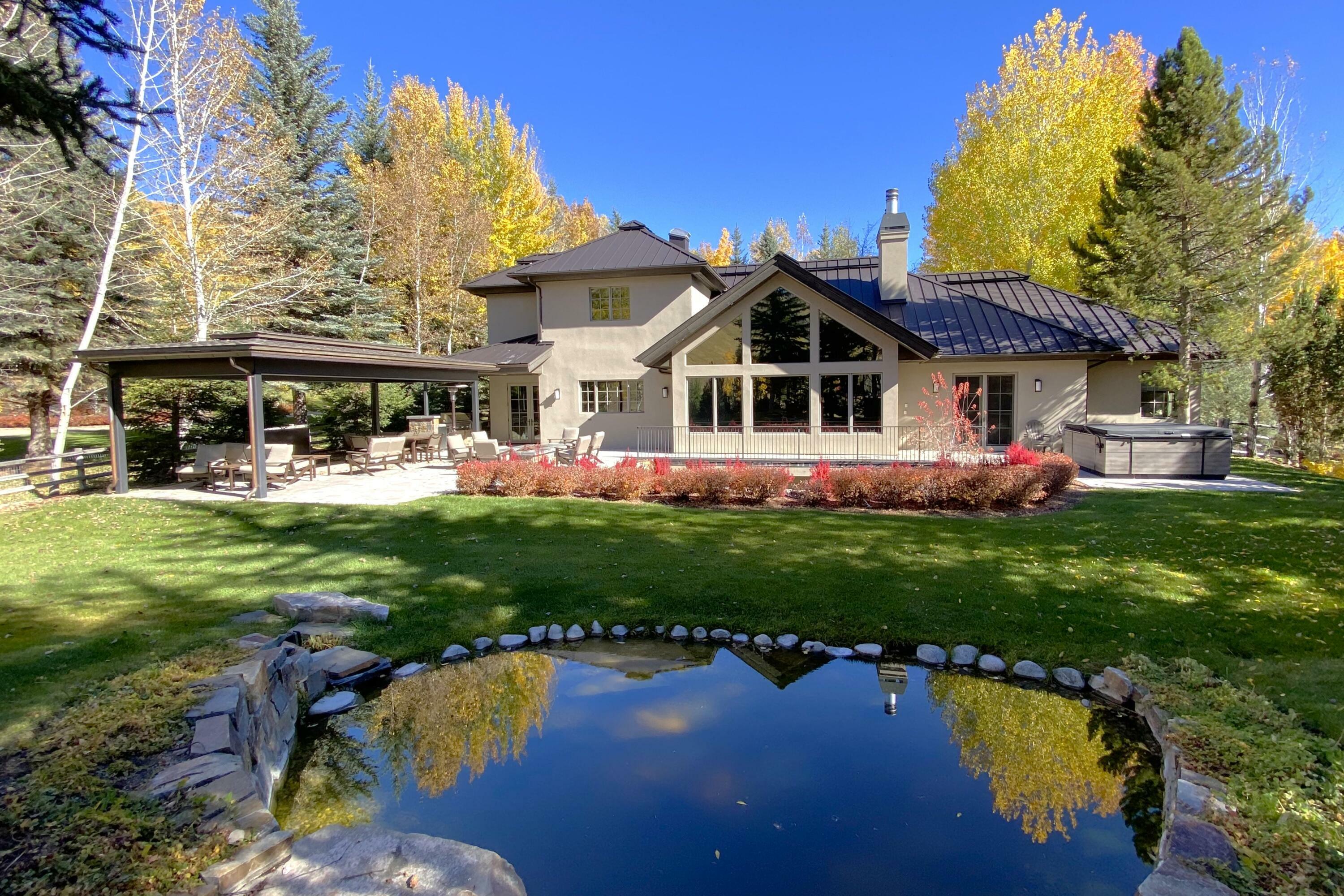 Property Photo: 1100 W Canyon Run Blvd ID 83340