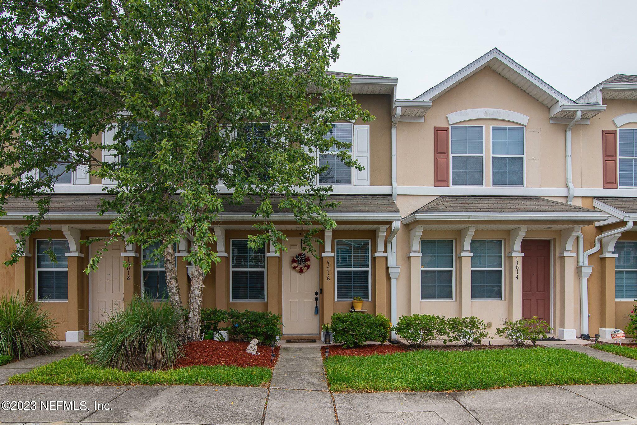 Property Photo:  13016 Sunset Lake Drive  FL 32258 