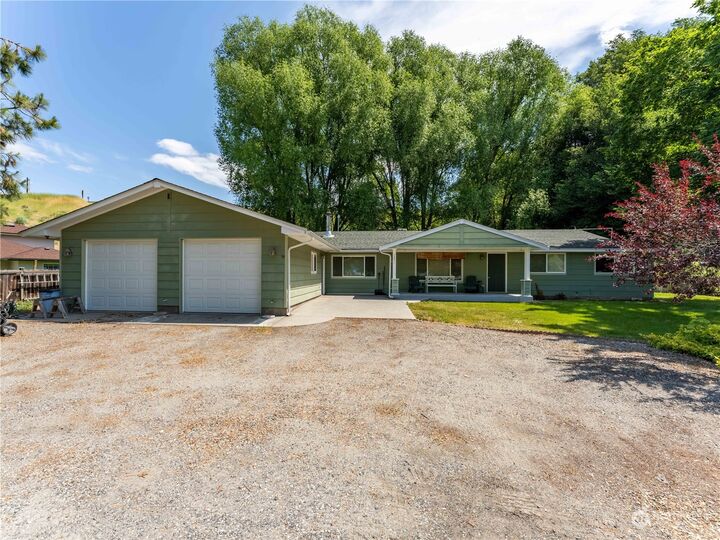 5271 Mission Creek Road  Cashmere WA 98815 photo