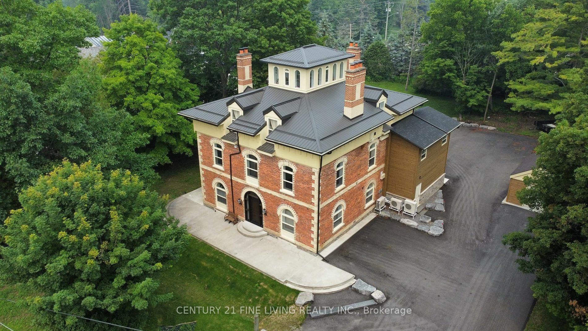 Property Photo: 1614 Ridge Road E ON L0L 1T0