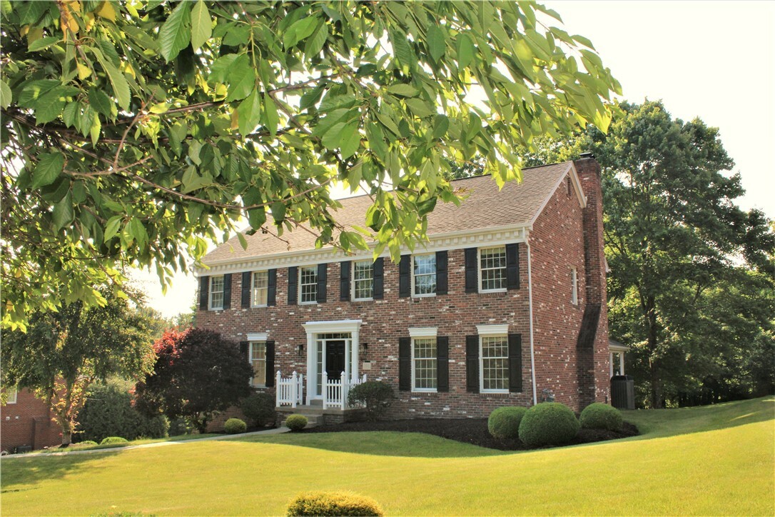 Property Photo: 115 Brandywine Drive PA 15317