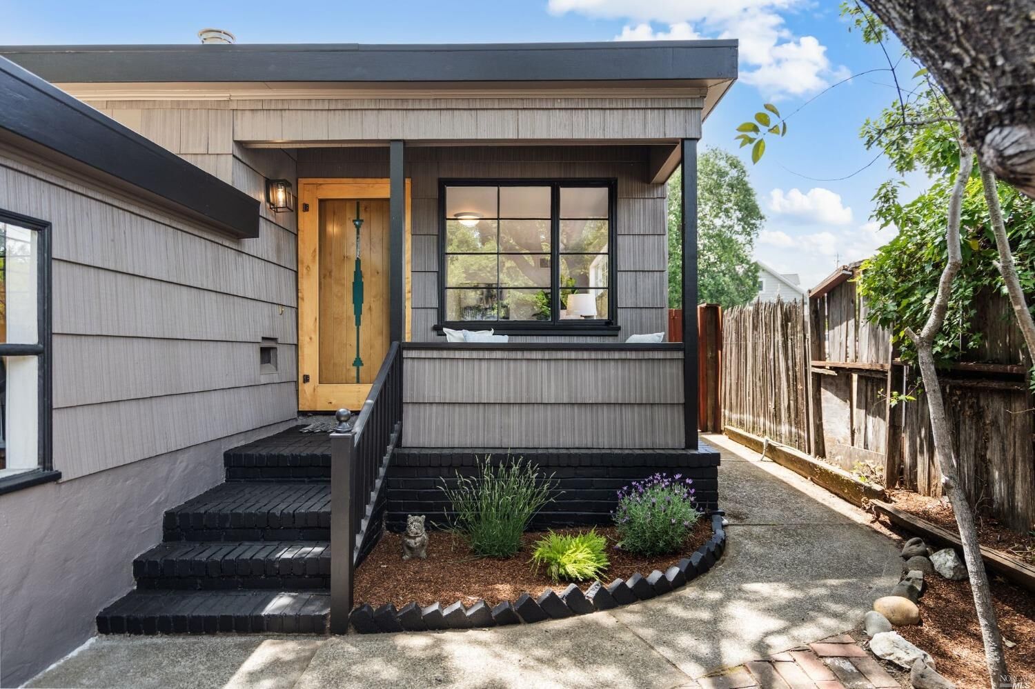 Property Photo:  133 Oak Knoll Avenue  CA 94960 