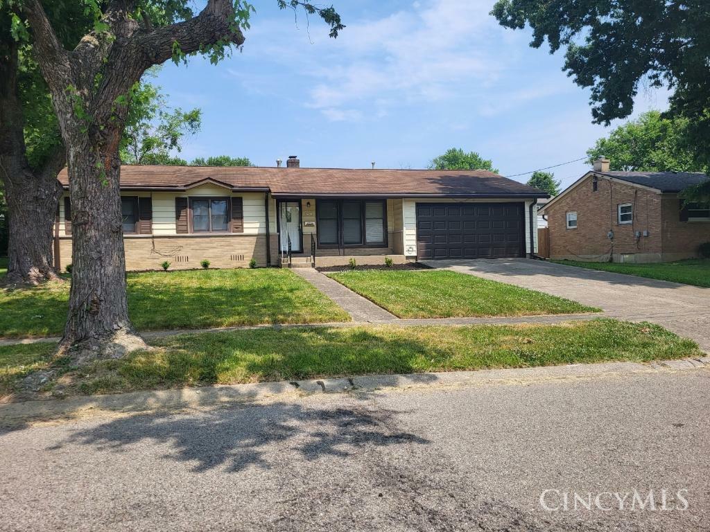 Property Photo: 6940 Rutherford Ct OH 45239
