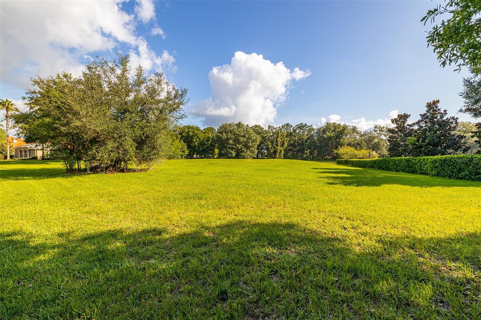 Property Photo: 2811 Coastal Range Way FL 33559