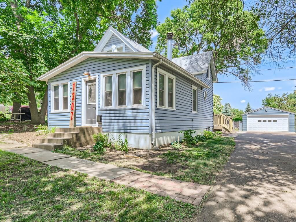Property Photo: 1307 Garden Avenue MN 55113