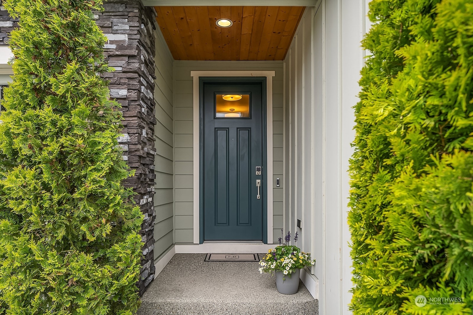 Property Photo: 10141 134th Place NE WA 98033