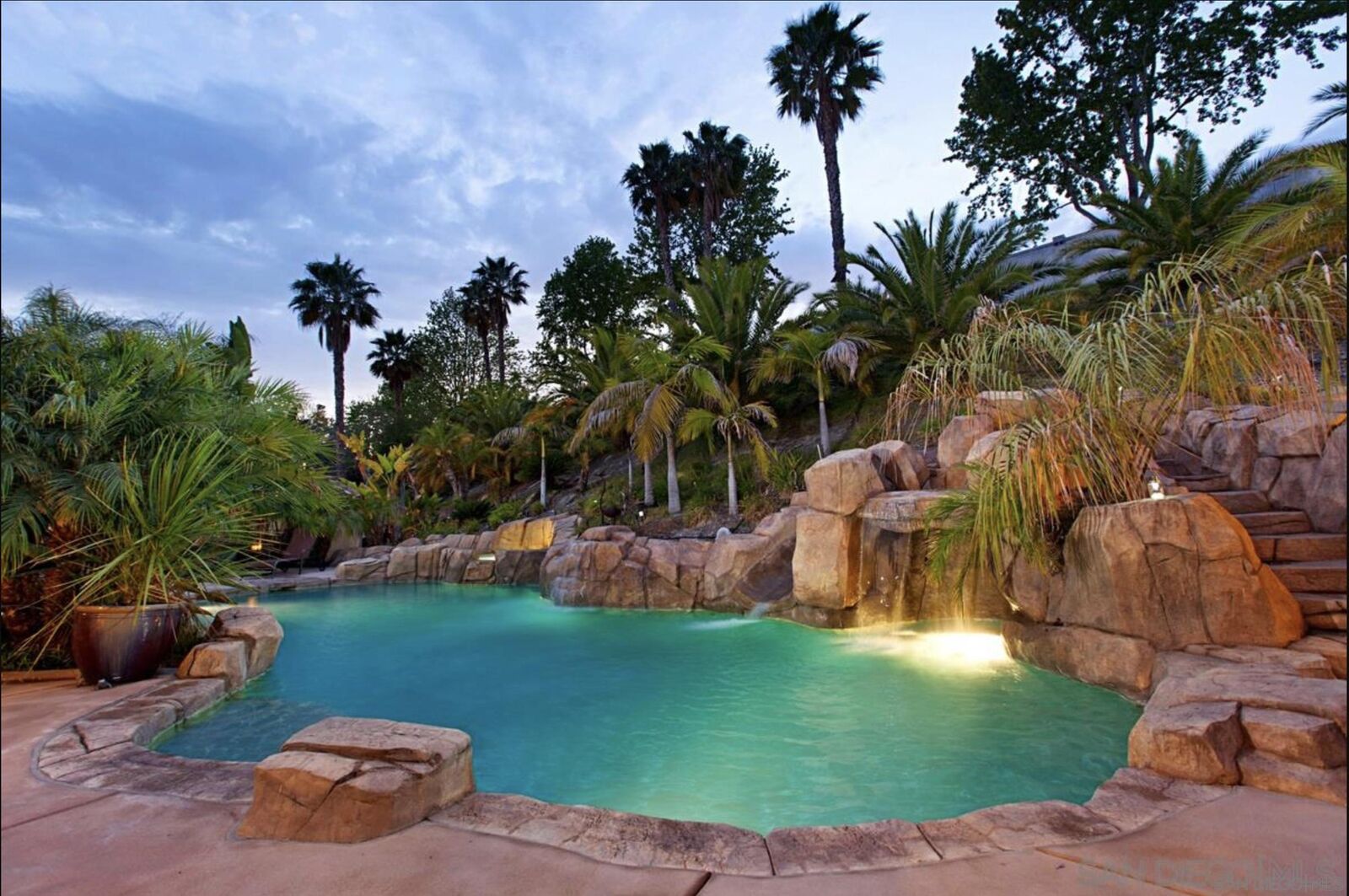 Property Photo:  1554 Avenida Guillermo  CA 92056 