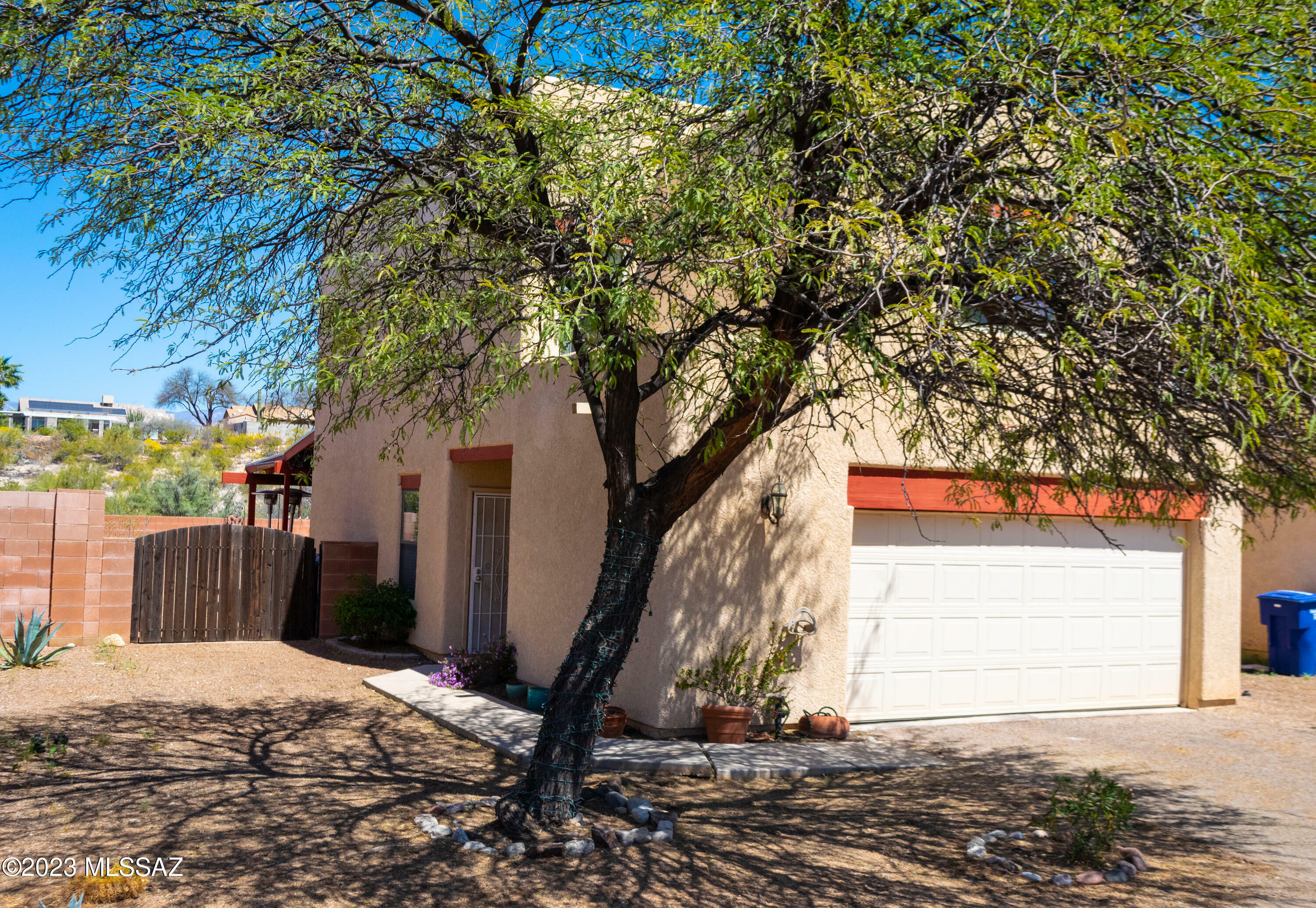 Property Photo:  10055 E Escalante Road  AZ 85730 