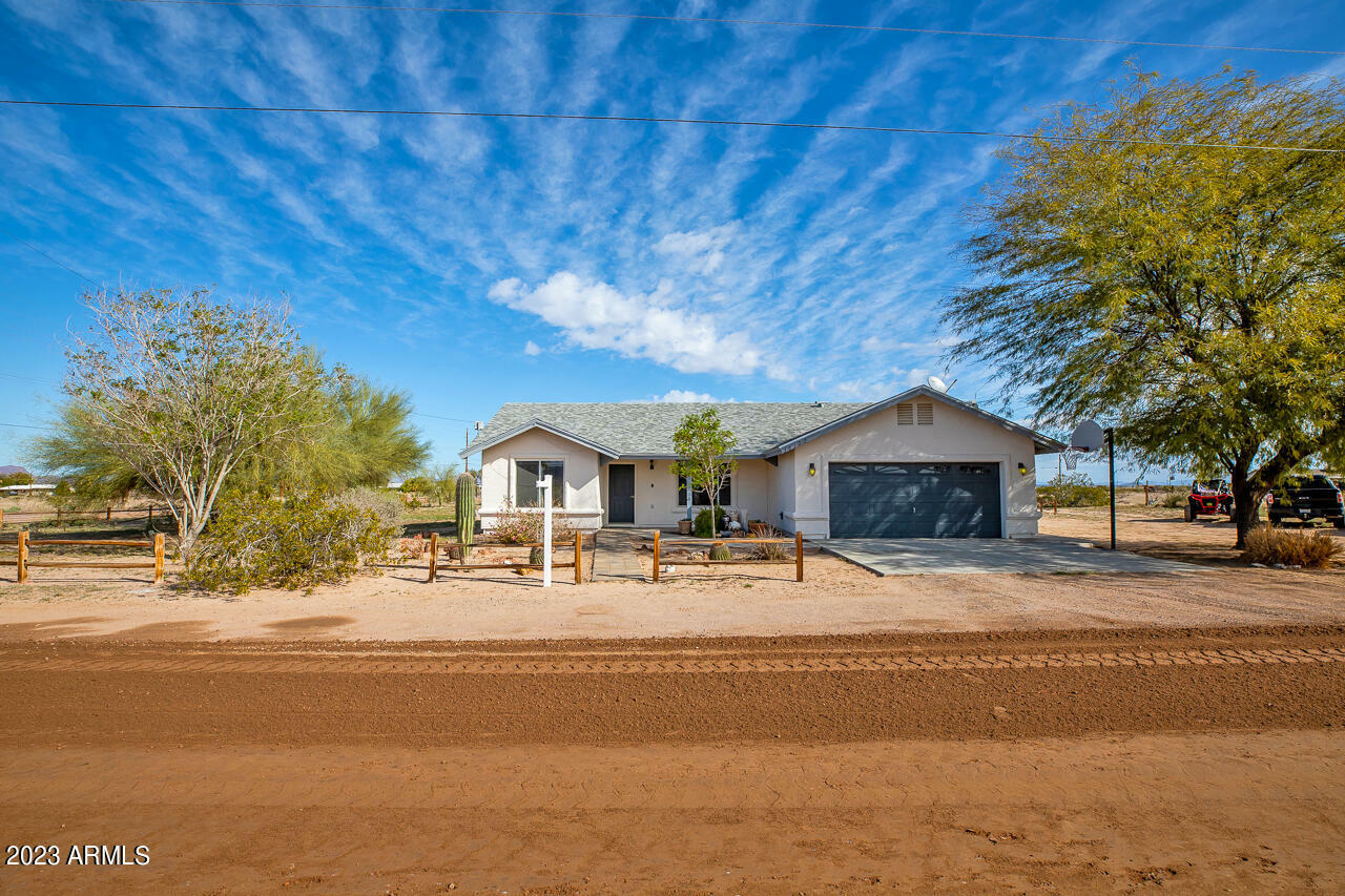 Property Photo:  38102 E Kumquat Drive  AZ 85356 