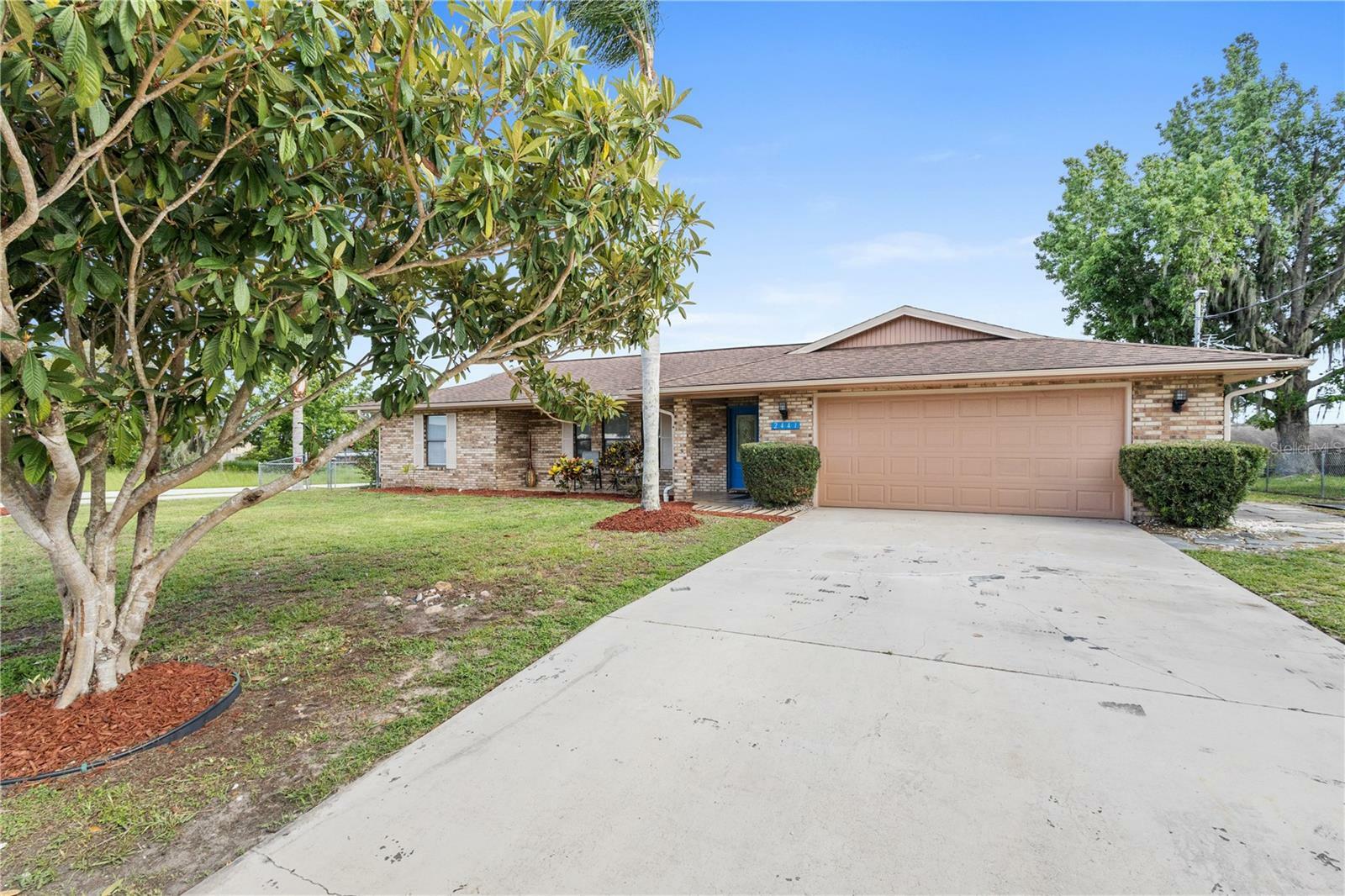 Property Photo:  2441 Candlewick Court  FL 32738 