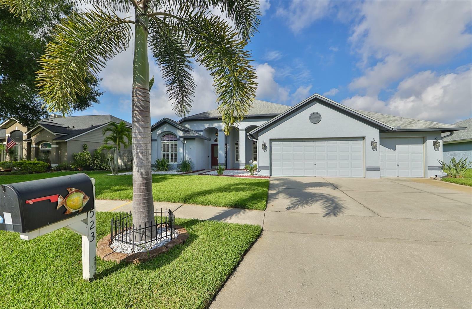 Property Photo:  1523 Lions Club Drive  FL 33511 