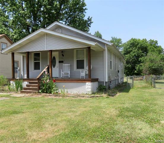 Property Photo:  615 Home Avenue  IL 62025 