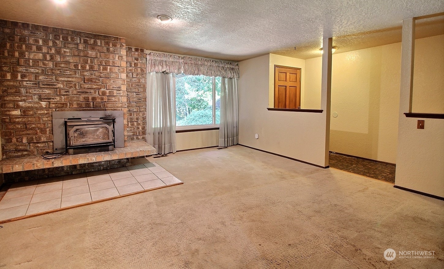 Property Photo:  21123 W Richmond Road  WA 98021 