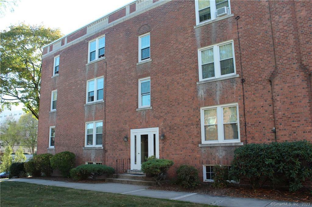 Property Photo: 888 Farmington Avenue D CT 06119